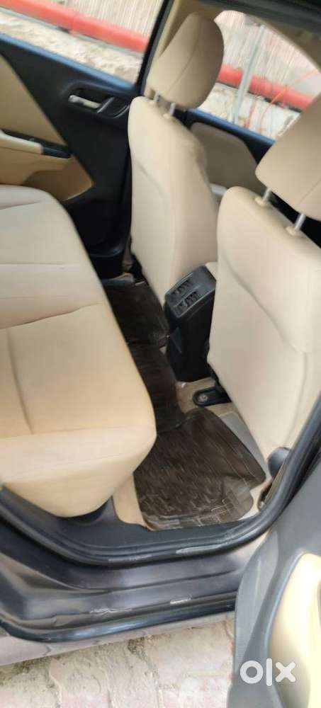 Honda City 1.5 V 4th Gen I-vtec Mt, 2017, Petrol