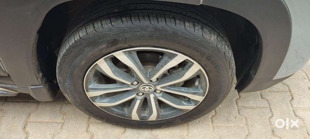 Toyota Urban Cruiser Taisor V 1.0 Petrol Mt, 2025, Petrol