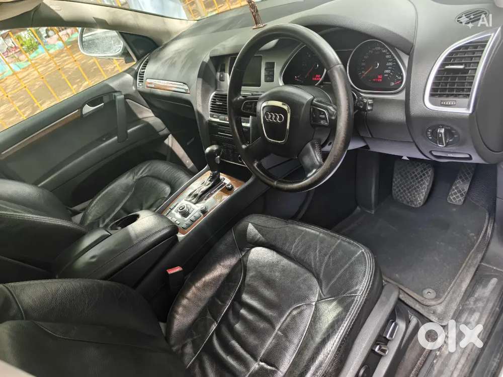 Audi Q7 Diesel Premium Plus Sunroof (7-seater )