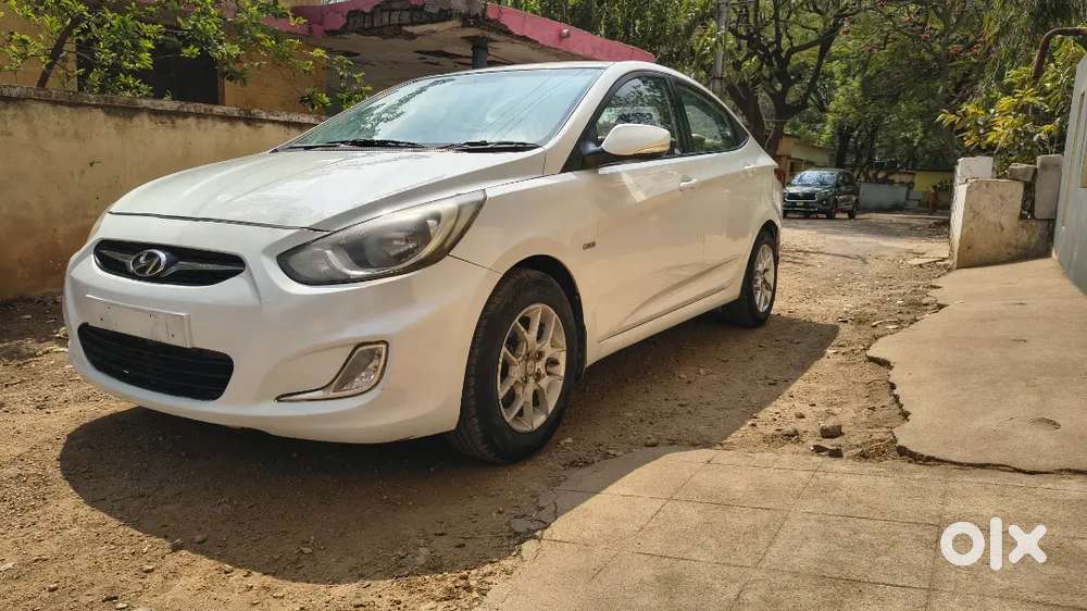 Hyundai Verna Crdi 2012 Diesel Manual