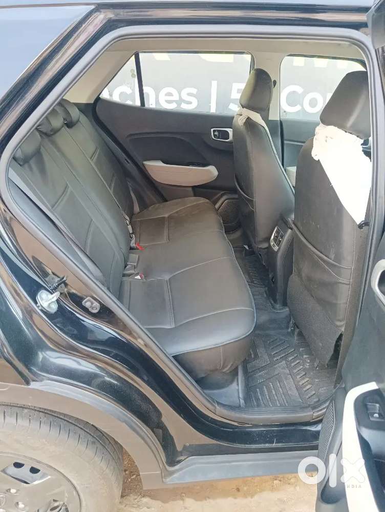 Well Maintained Single Hand Driven,hyundai Venue Mt Petrol 2025
