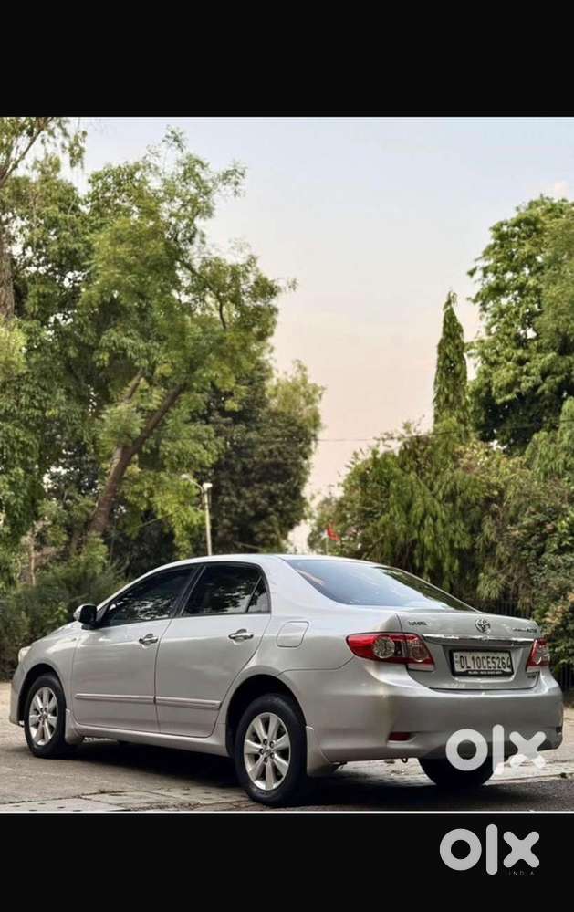 2013 Toyota Corolla Altis Petrol