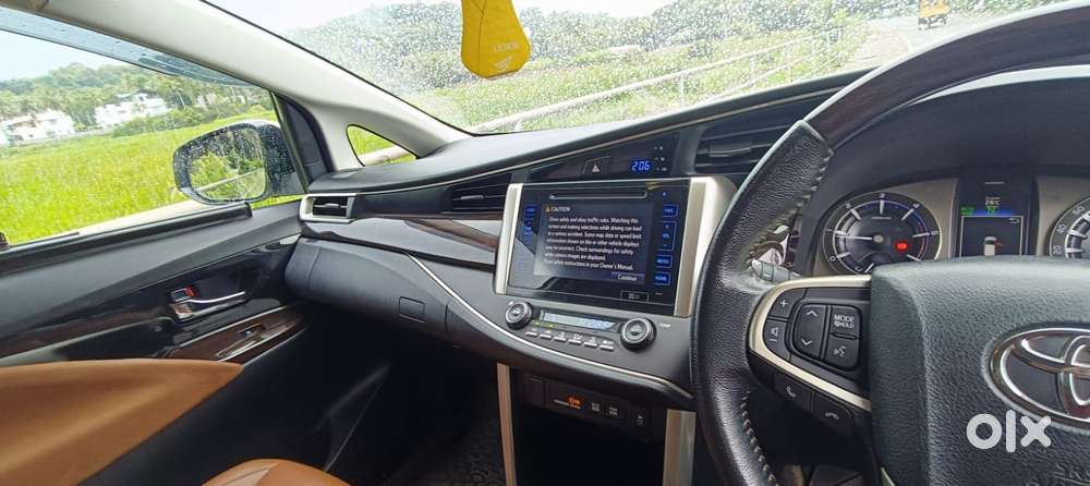 Toyota Innova Crysta 2.8z Automatic, 2017, Diesel