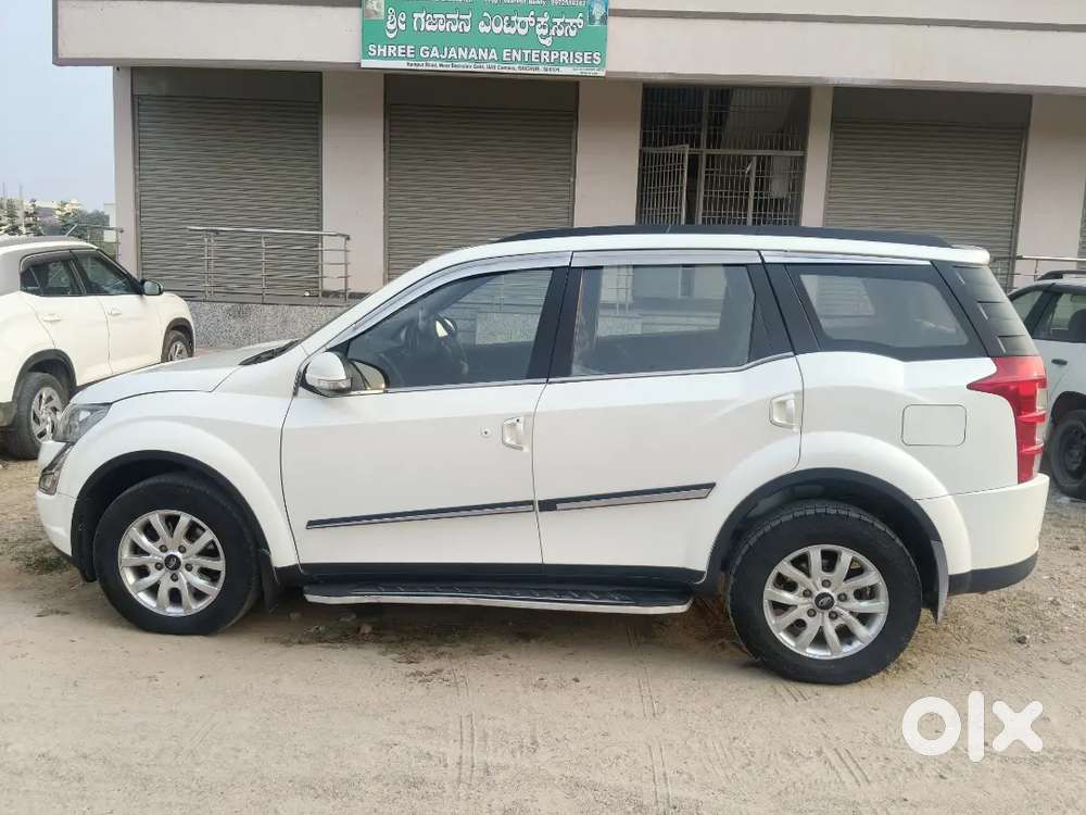 Mahindra Xuv500 2017 Diesel 93000 Km Driven
