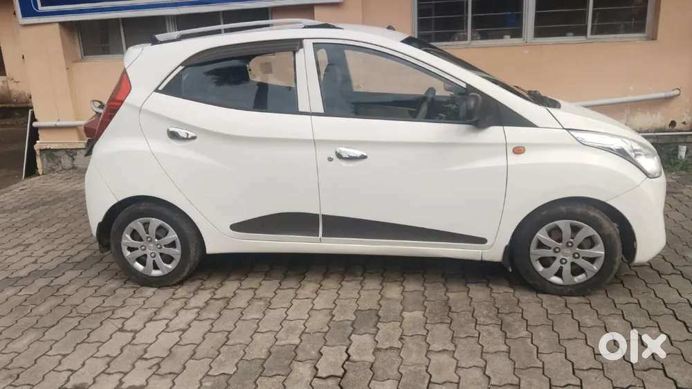 Hyundai Eon 2017 Petrol 72000 Km Driven