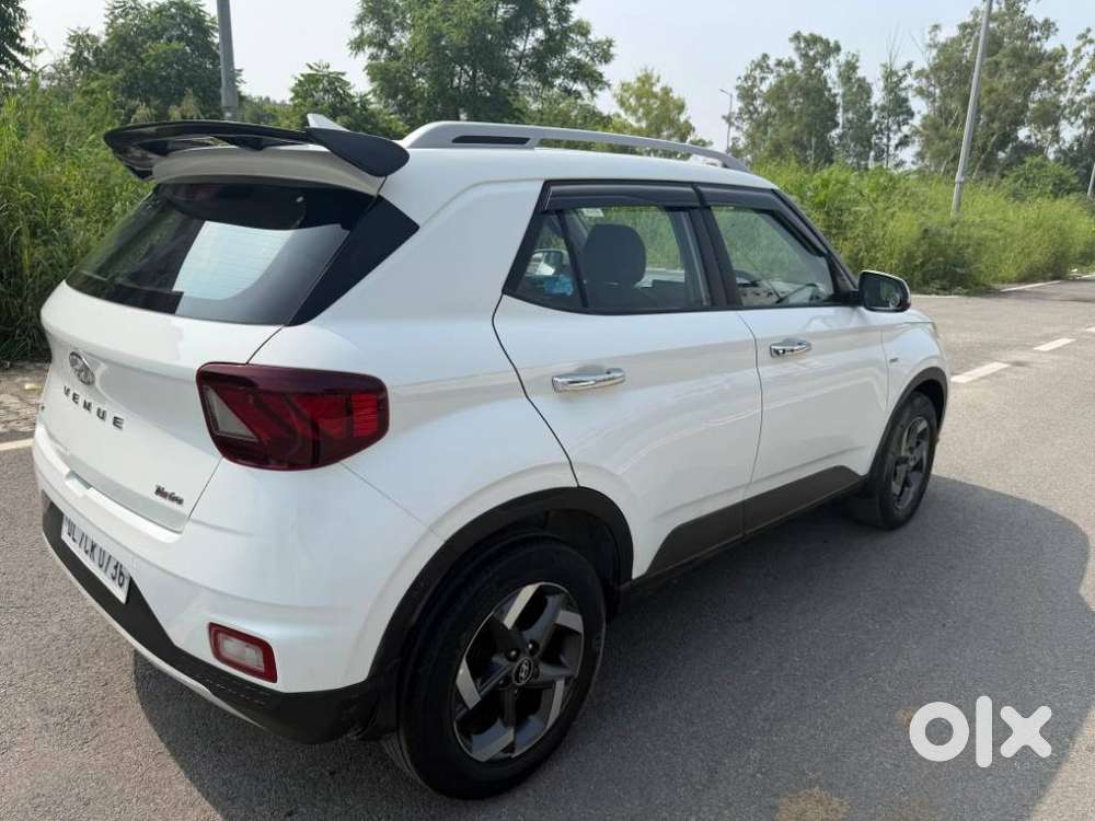 Hyundai Venue 1.0 Sx (o) Turbo Dct, 2019, Petrol
