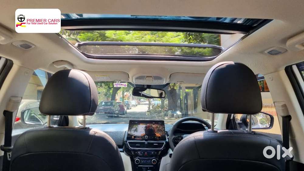 Mahindra Xuv 3xo, 2025, Petrol