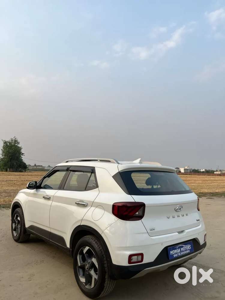 Hyundai Venue Sx Plus Turbo Dct, 2019, Petrol