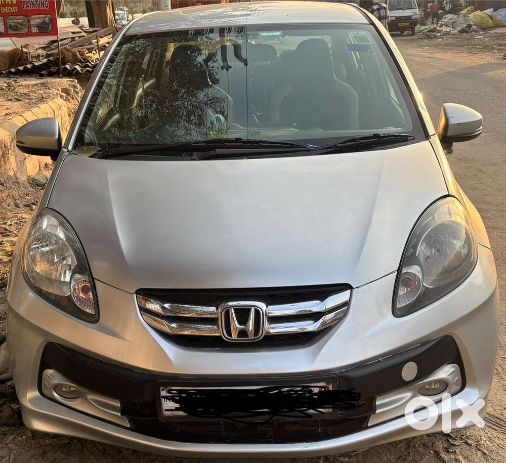 Top Model Amaze 2016  Regularly Serviced  Ready To Drive