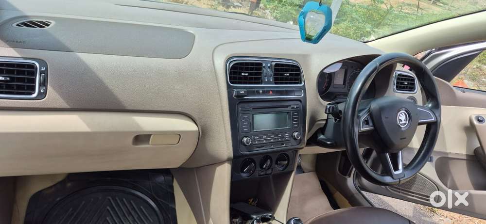 Skoda Rapid 1.5 Tdi Ambition Plus, 2015, Diesel
