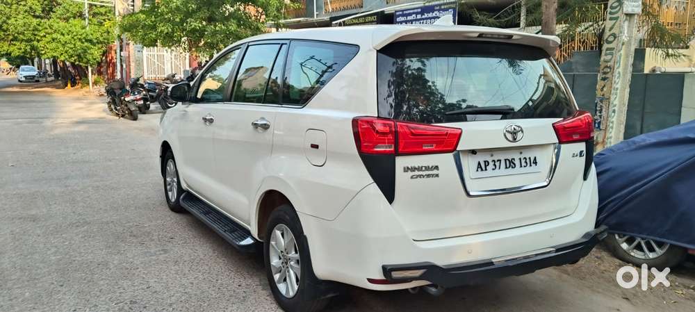 Toyota Innova Crysta 2.4 V 7 Str, 2018, Diesel
