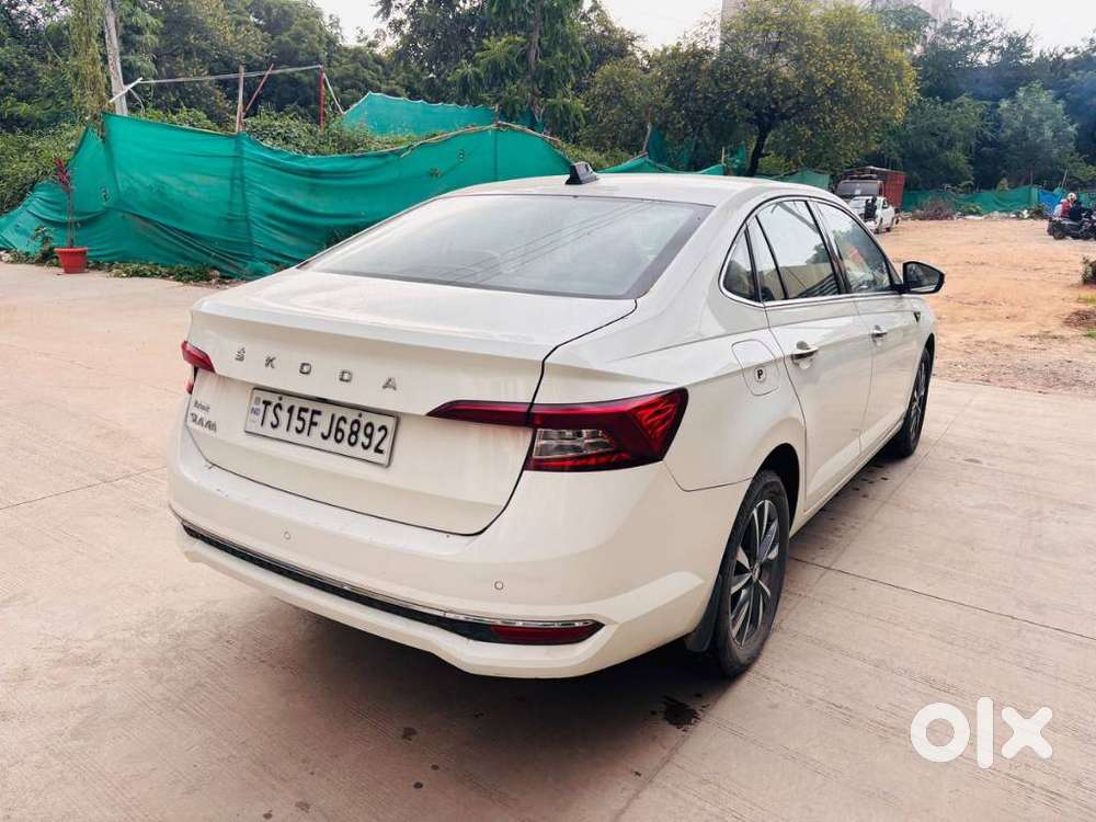 Skoda Slavia 1.0 Tsi Style, 2022, Petrol