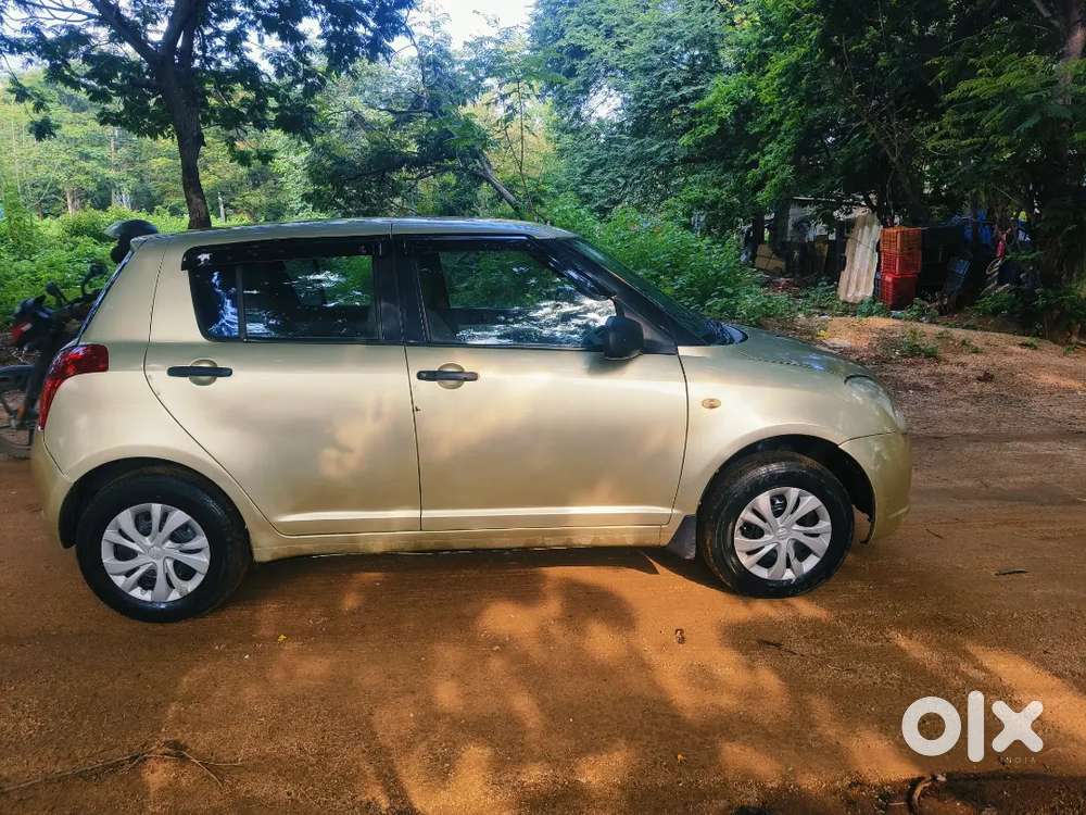 Maruti Suzuki Swift 2005 Petrol Well Maintained