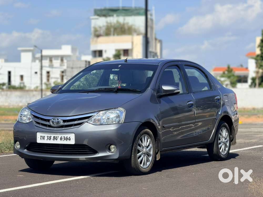 Toyota Etios V, 2013, Petrol