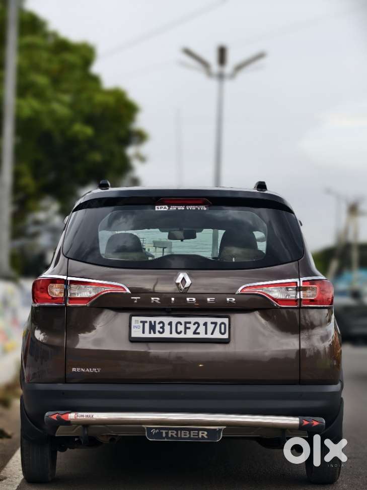Renault Triber Rxt, 2022, Petrol