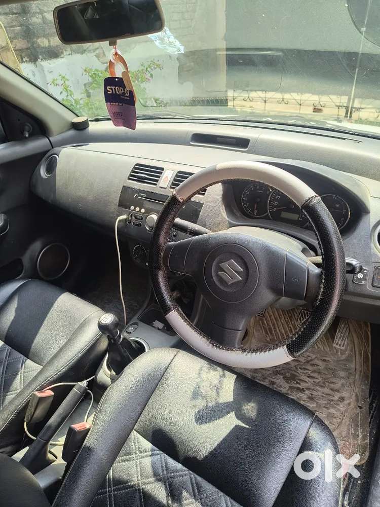 Maruti Suzuki Dzire 1.3 Vxi 2011