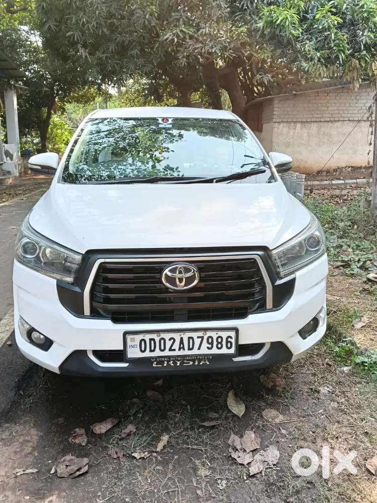 Toyota Innova Crysta 2016