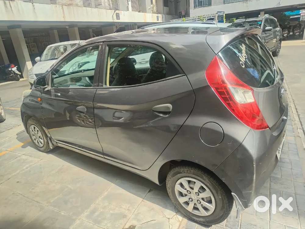 Hyundai Eon Petrol Manual 2016 Variant