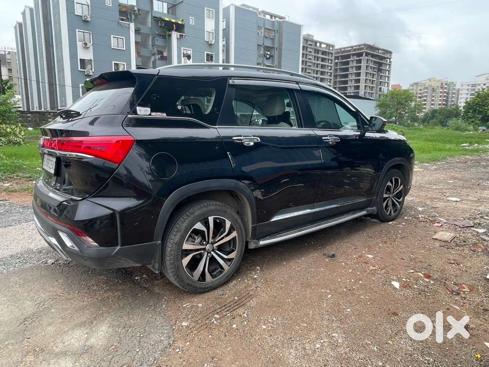 Mg Hector Petrol Sharp 2025