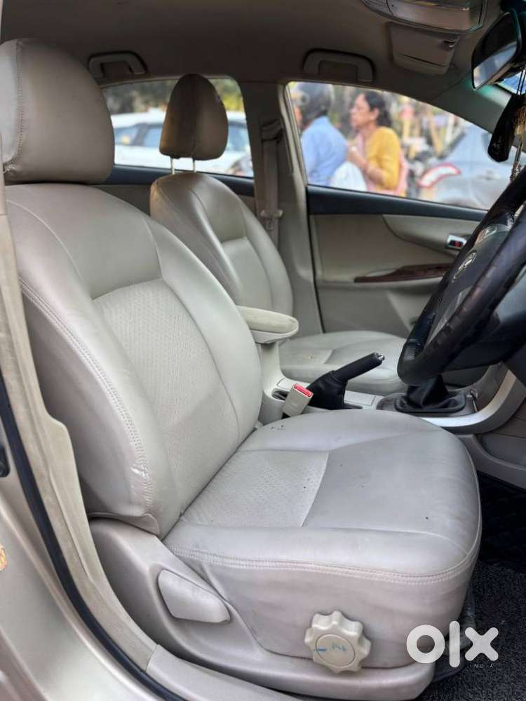 Toyota Corolla Altis 1.8g Limited, 2013, Petrol