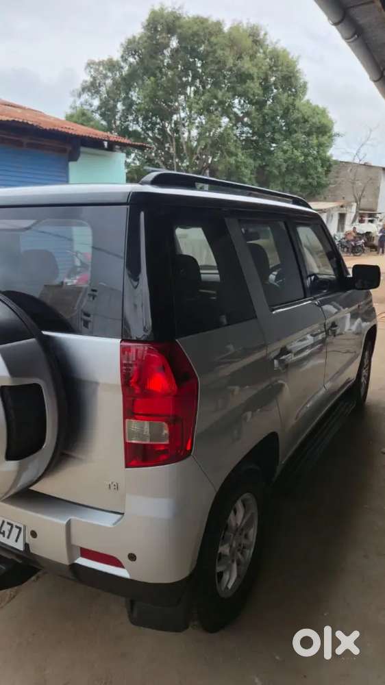 2nd Owner Mahindra Tuv300 2017 Diesel
