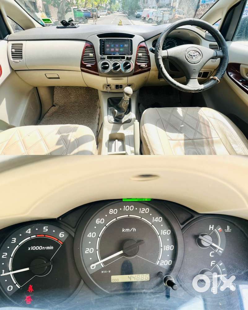 Toyota Innova 2.5 G (diesel) 8 Seater, 2010, Diesel