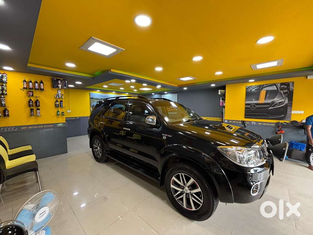 Toyota Fortuner Diesel 2011