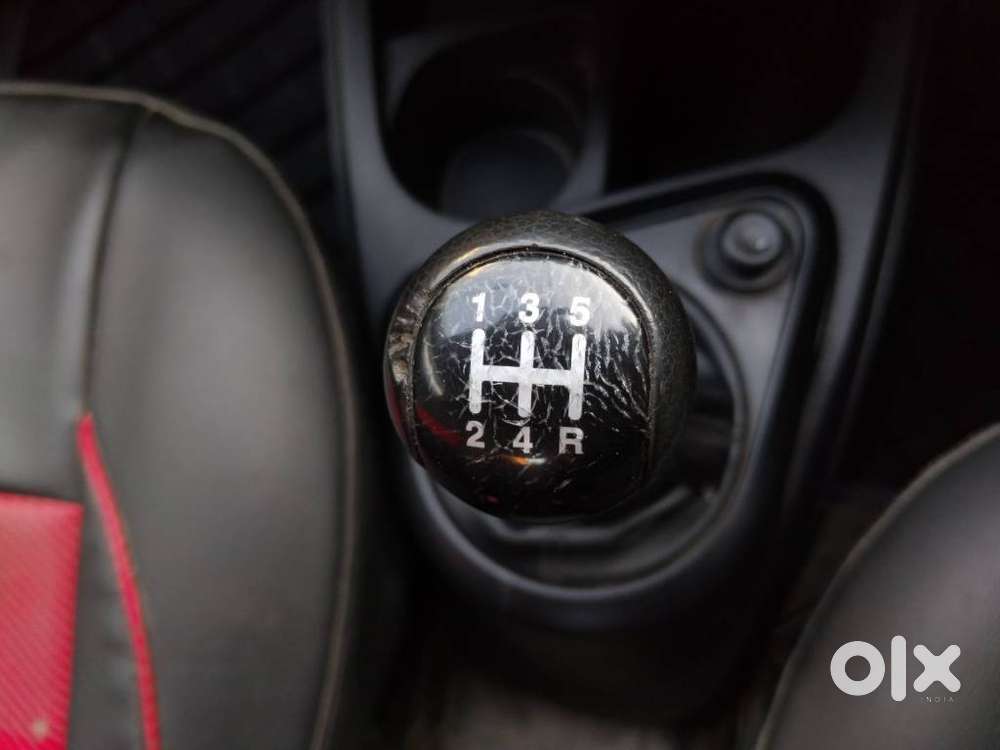 Ford Figo, 2015, Petrol