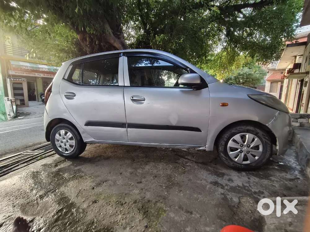 Hyundai I10 2010 Cng & Petrol Good Condition