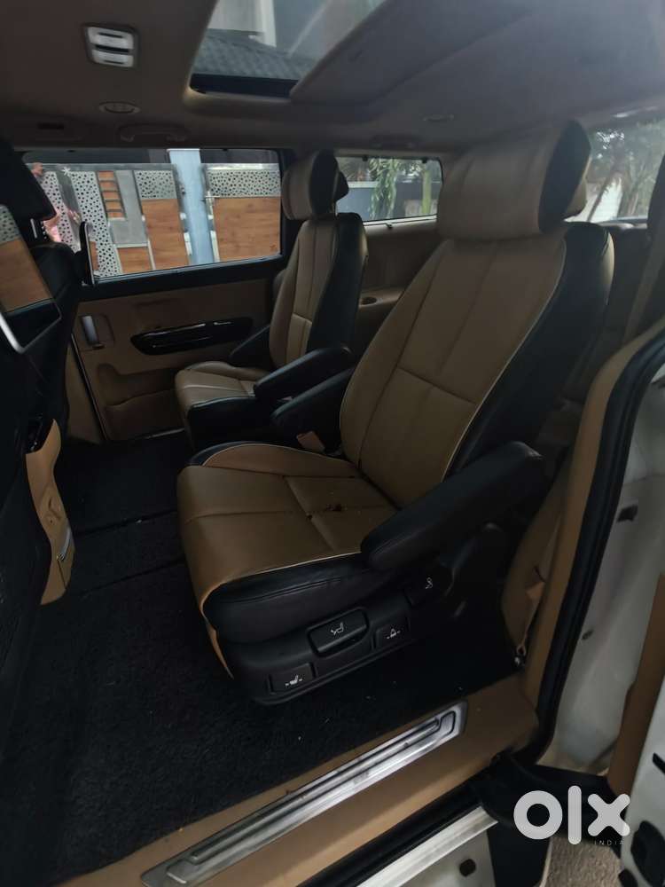 Kia Carnival Limousine, 2021, Diesel