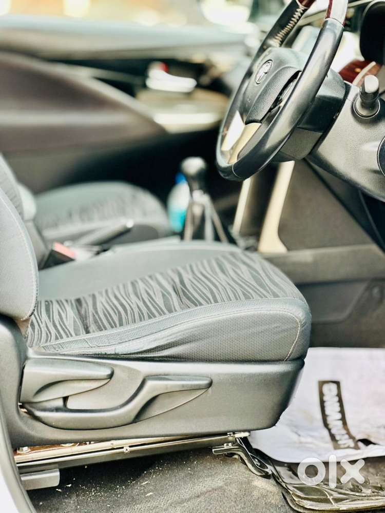 Toyota Innova Crysta 2.4 V 7 Str, 2017, Diesel