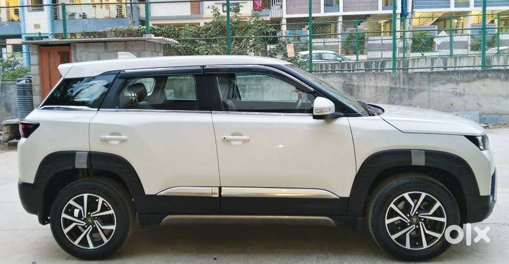 Maruti Suzuki Brezza 1.5 Vxi Smart Hybrid, 2023, Petrol