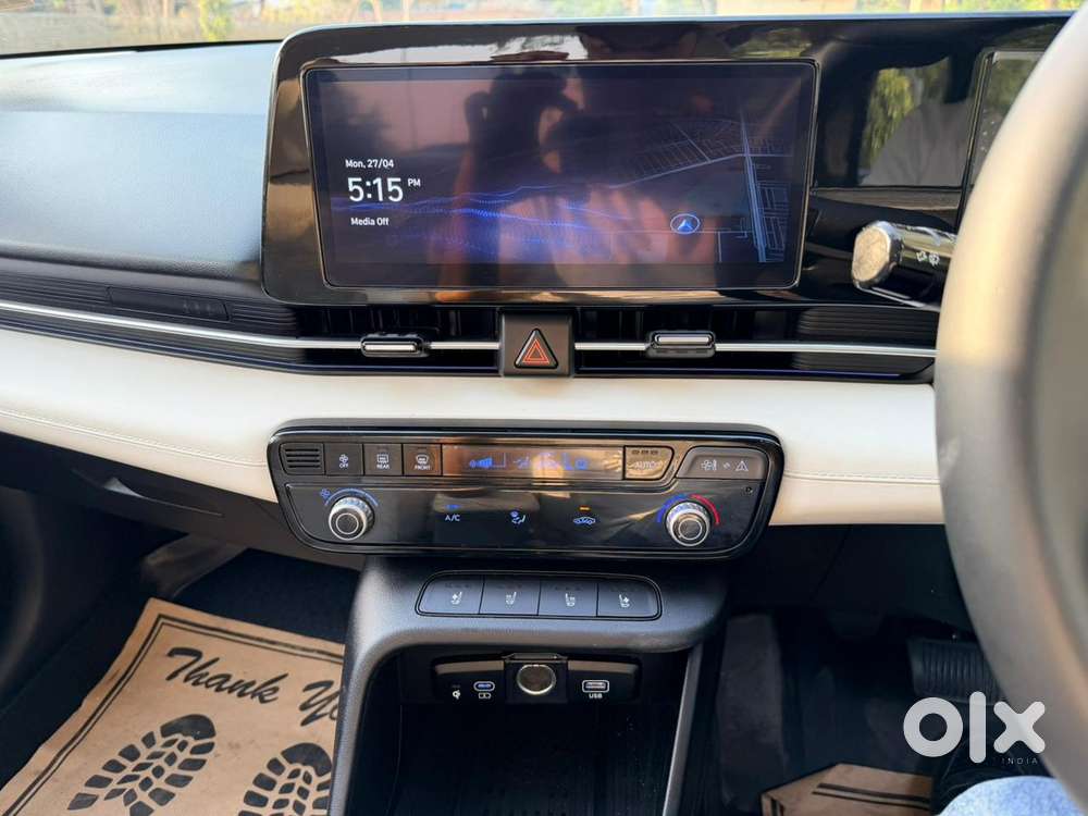 Hyundai Verna 1.5 Sx (o) Vtvt Ivt, 2025, Petrol