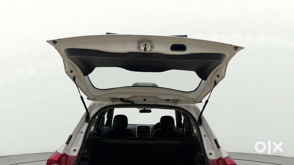 Maruti Suzuki Brezza 1.5 Lxi Smart Hybrid, 2022, Petrol