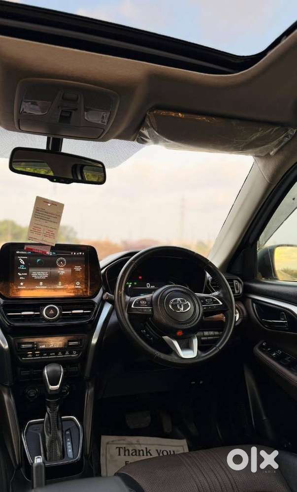 Toyota Urban Cruiser Hyryder 1.5 V Hybrid, 2024, Petrol
