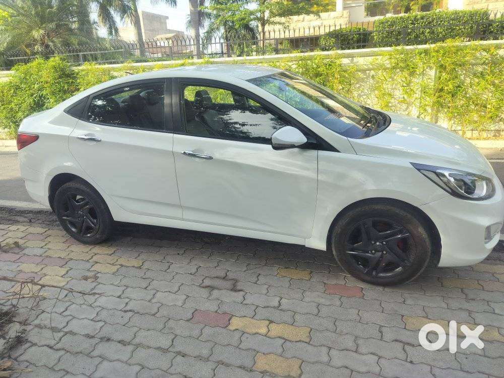 Hyundai Verna, 2012, Diesel