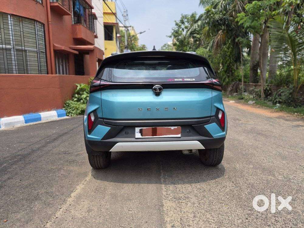 Tata Nexon Creative Plus S 1.2 Revotron Petrol 6 Mt, 2024, Petrol