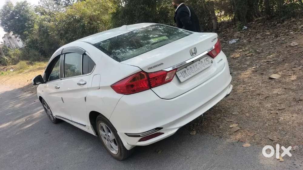 Honda City Zx 2015 Diesel Well Maintained Cruese Control.