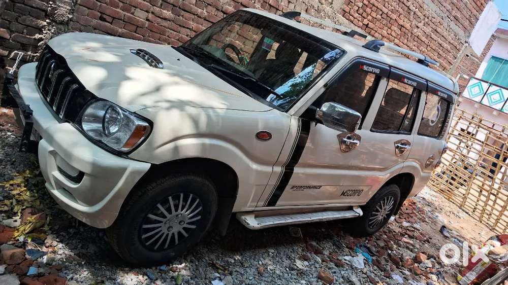 Mahindra Scorpio 2014 Diesel Manual Car