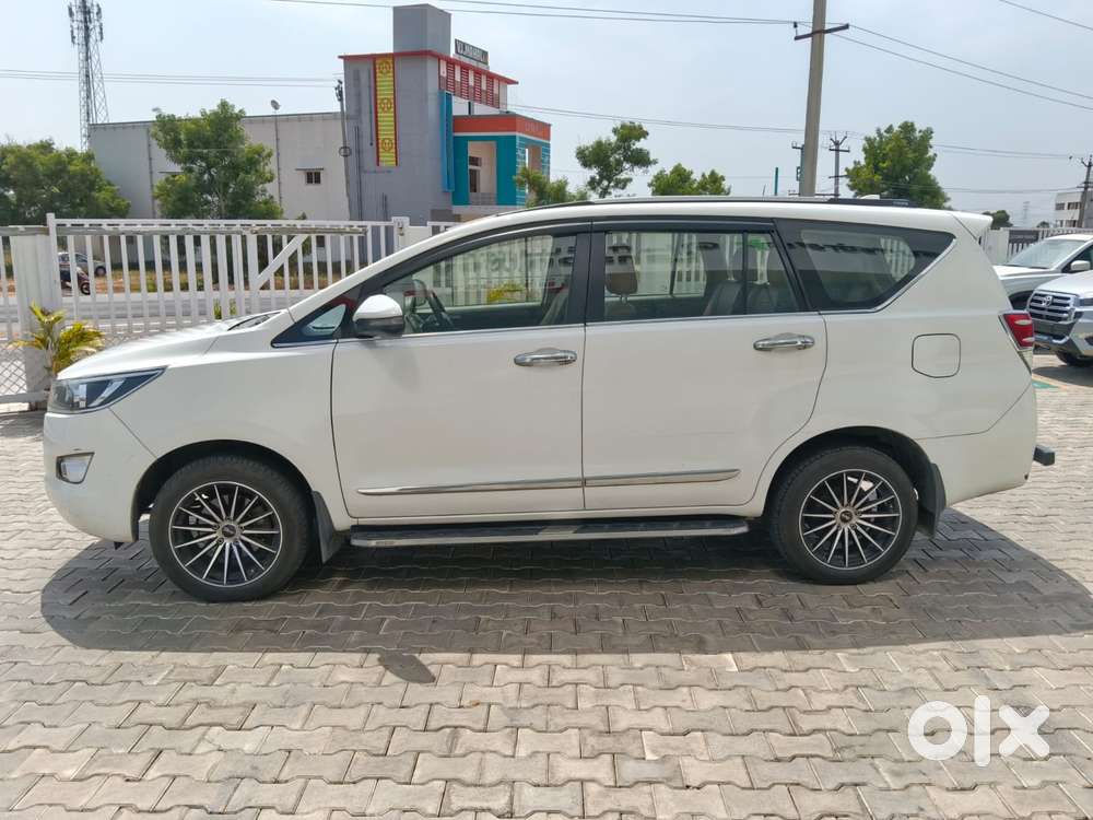 Toyota Innova Crysta [2020-ongoing] 2.4 Gx 8 Str, 2020, Diesel