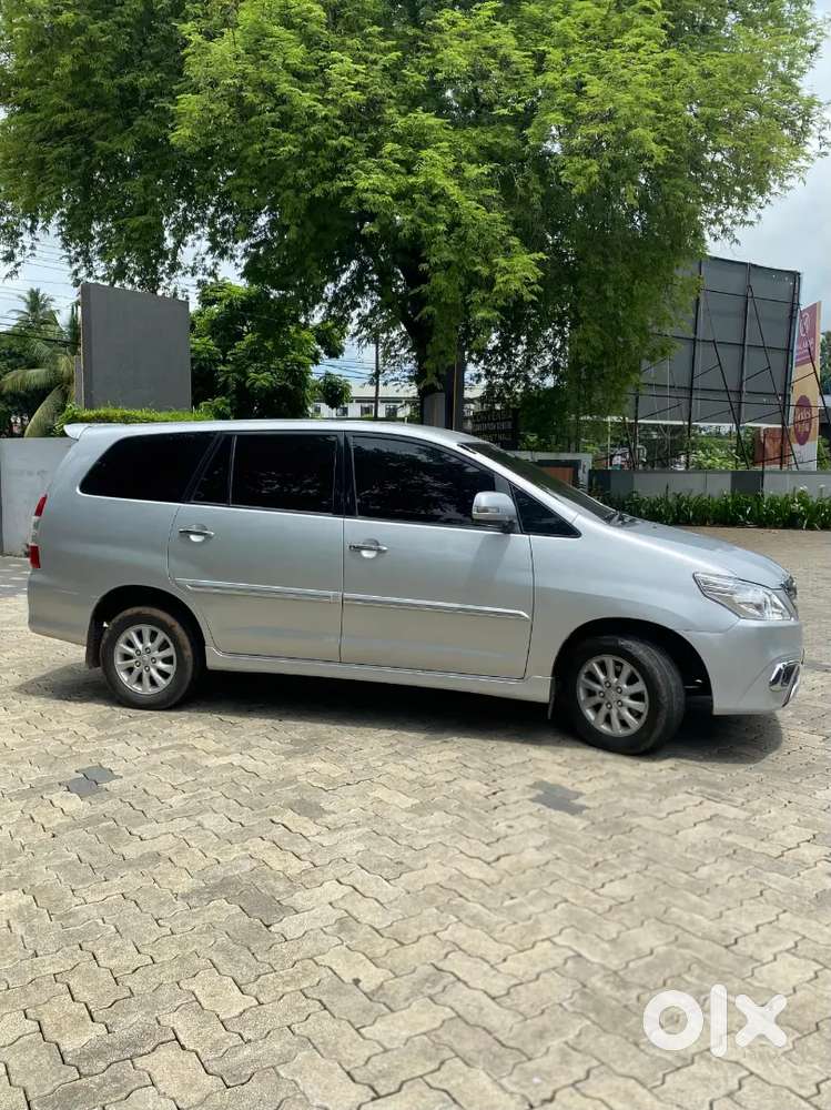 Toyota Innova 2013