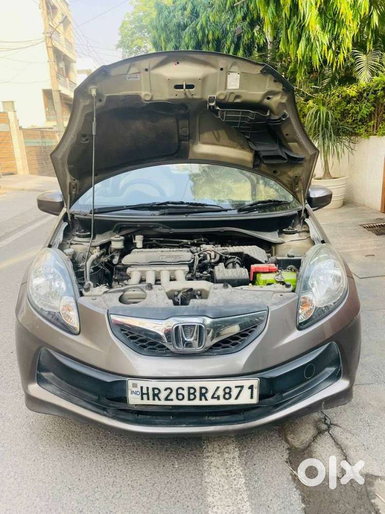 Honda Brio V Mt, 2012, Petrol