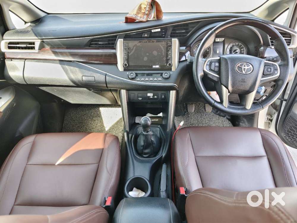 Toyota Innova Crysta 2.4 V 8 Str, 2023, Diesel