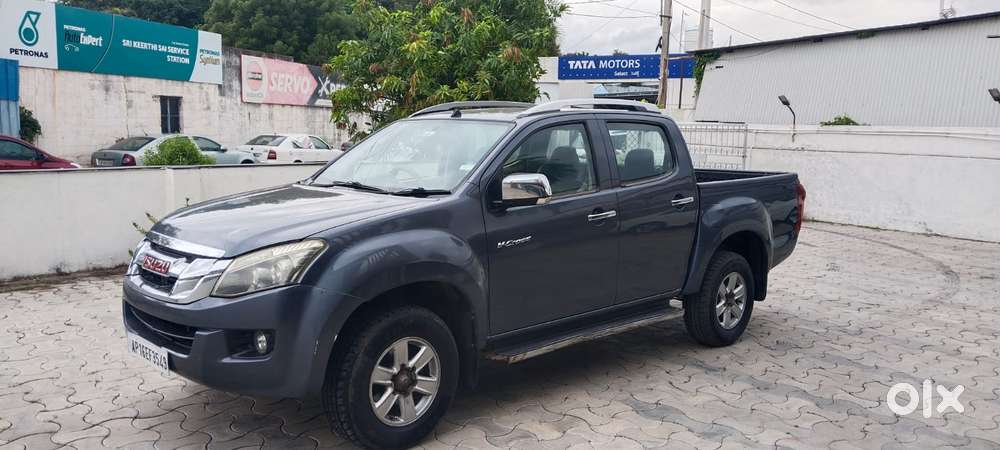 Isuzu V-cross Z Prestige 4x4 Mt, 2017, Diesel