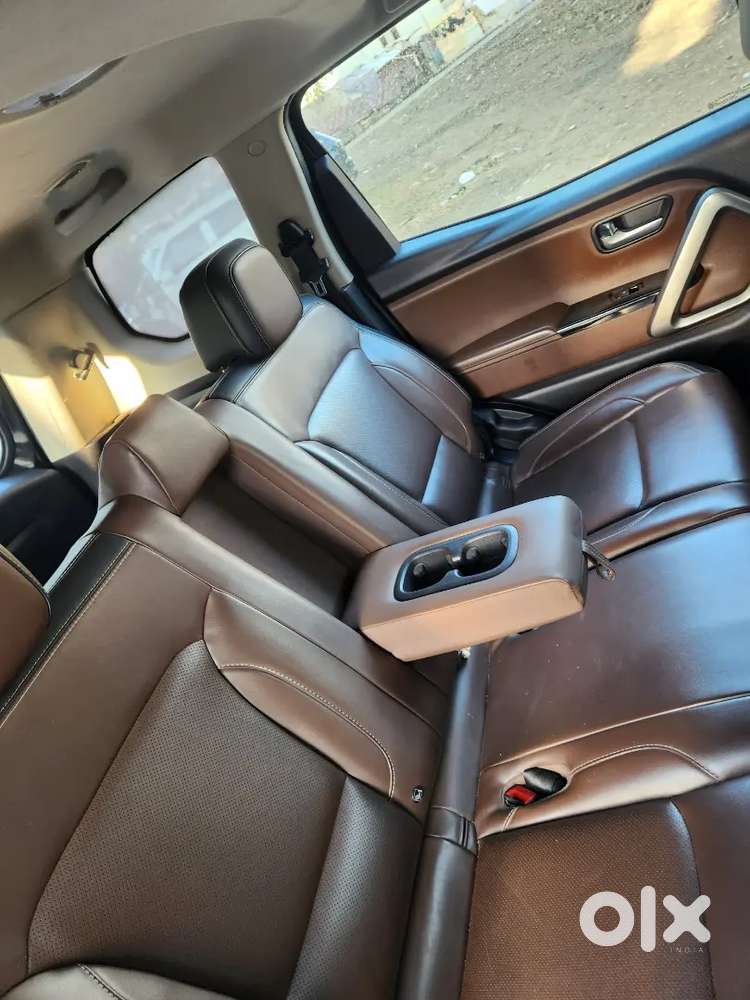 Scorpio N Z8 At Single Hand Driven