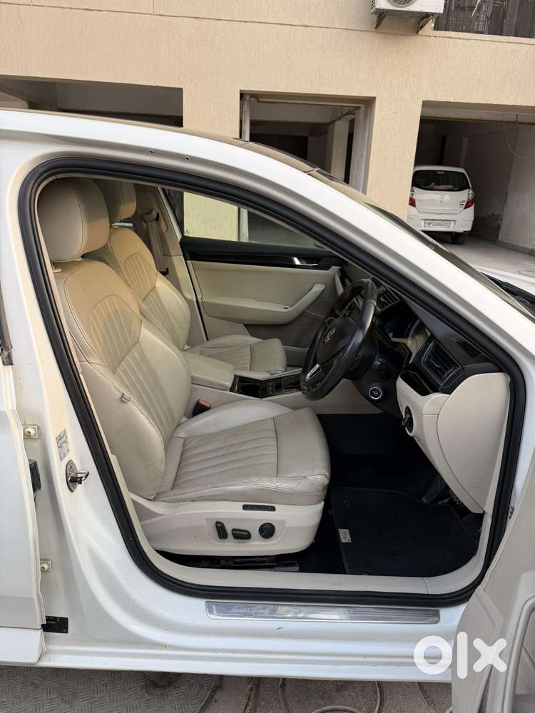 Skoda Superb L&k 2.0 Tdi At, 2018, Diesel