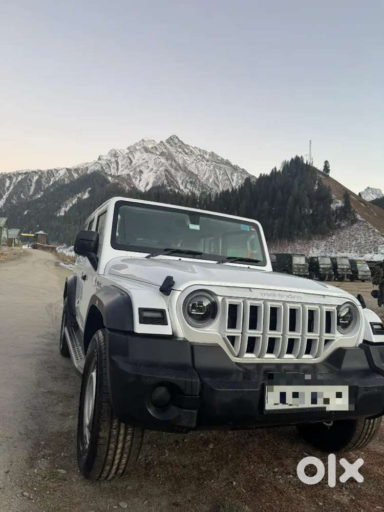 Mahindra Thar Roxx Petrol 2025