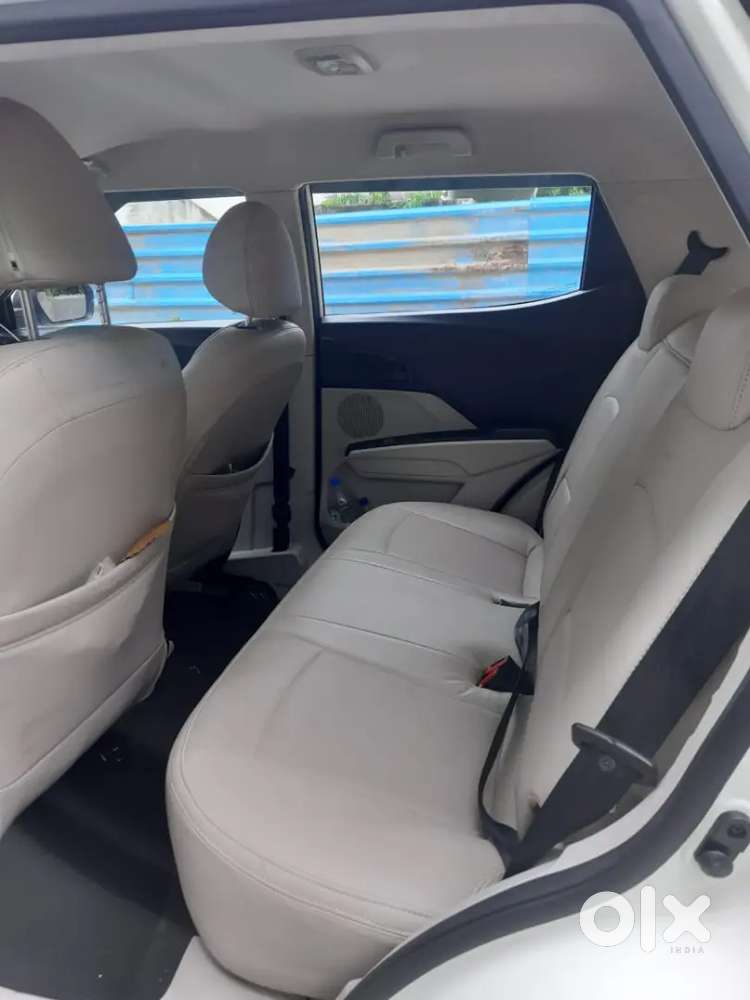 Xuv 300 Very Less Used As Good As New With All Mahindra Accessories