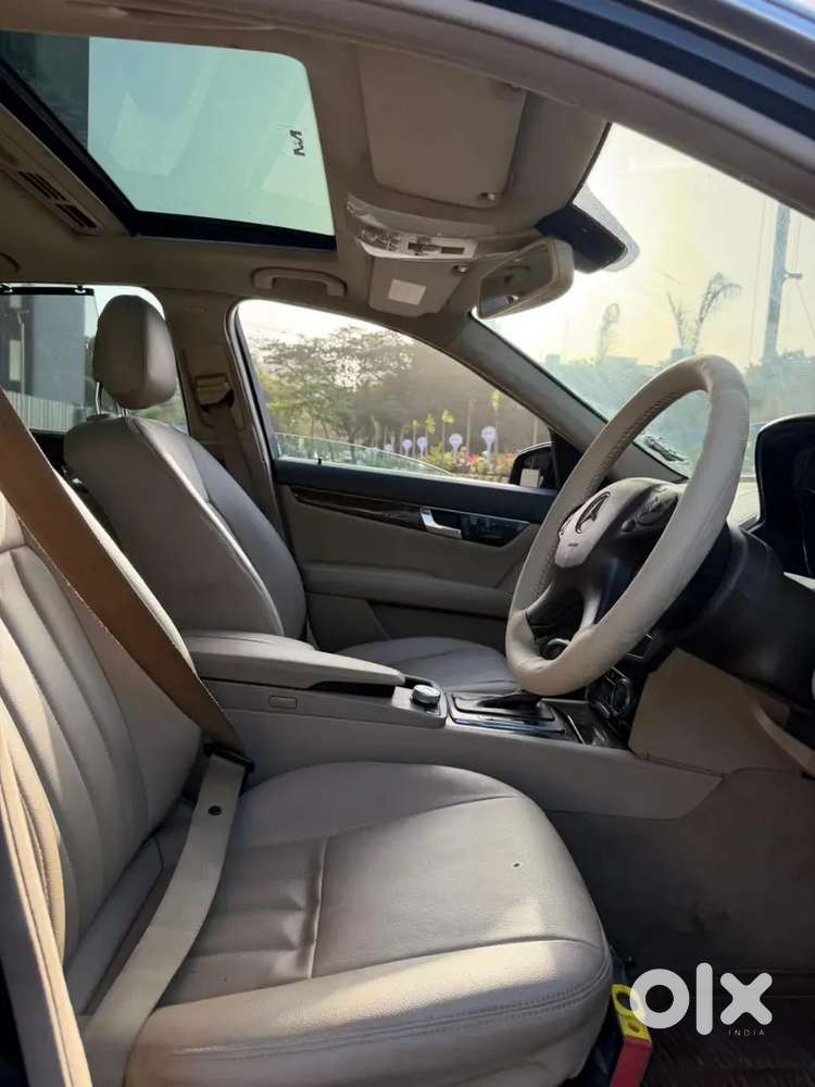 Mercedes-benz C-class 2011