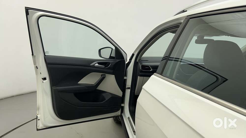 Volkswagen Taigun Topline 1.0 Tsi At (electric Seats), 2022, Petrol